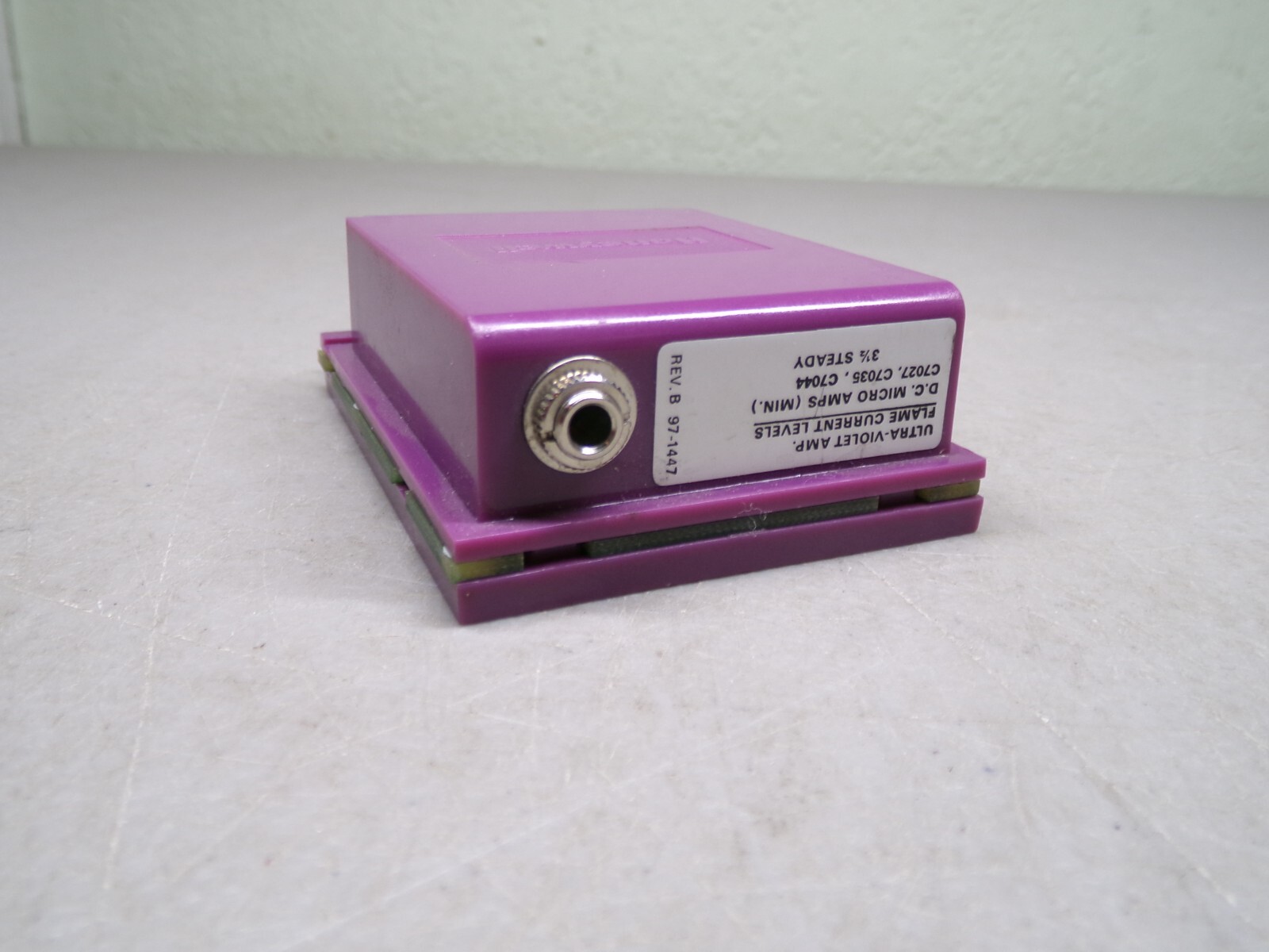 HONEYWELL R7249A1003 ULTRAVIOLET AMPLIFIER