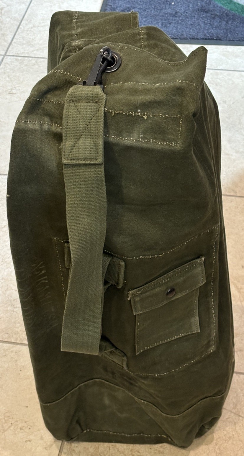 VINTAGE VIET NAM ERA US ARMY MILITARY CANVAS DUFFLE BAG