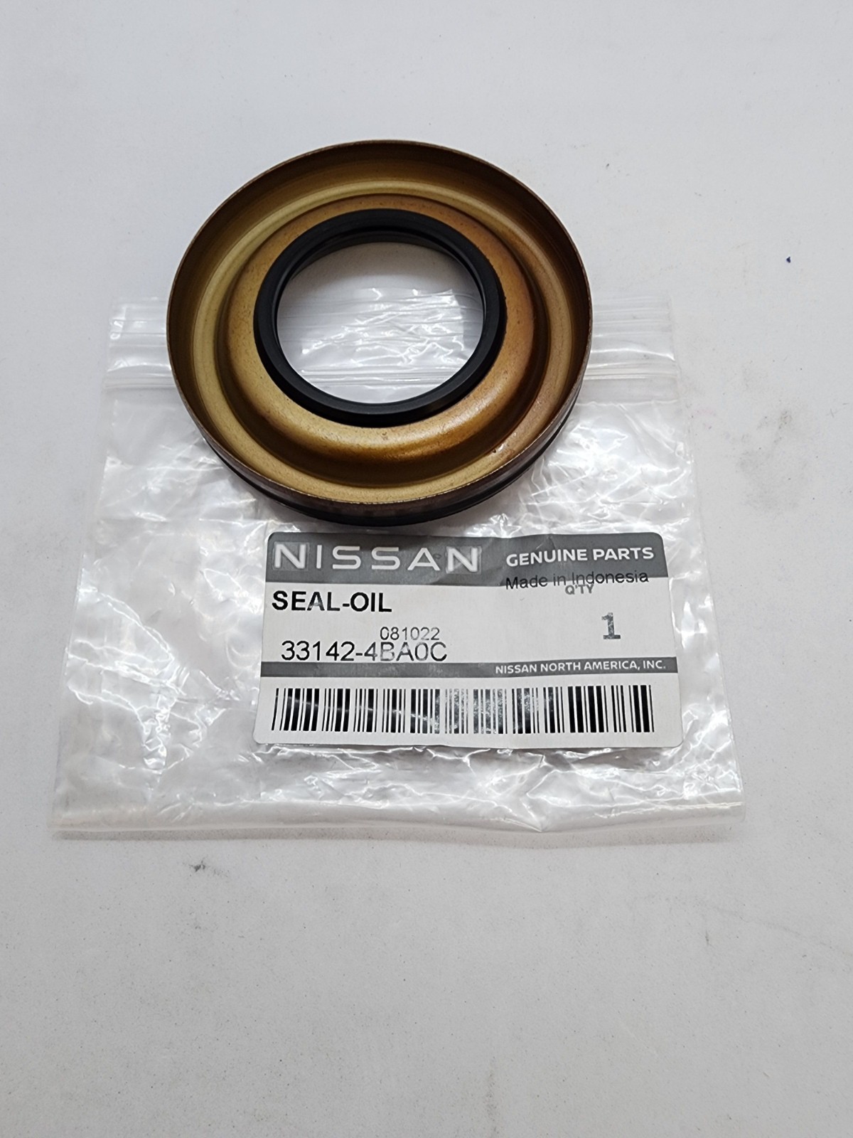 OEM Output Shaft Seal for Nissan Rogue Pathfinder Altima QX60 Murano 33142-4BA0C