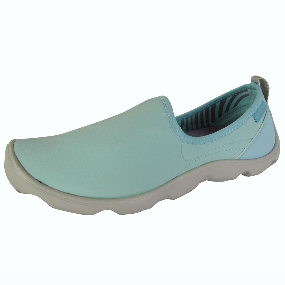 Crocs Womens Duet Busy Day Skimmer Flat Shoes, Ice Blue/Pearl White, US 5