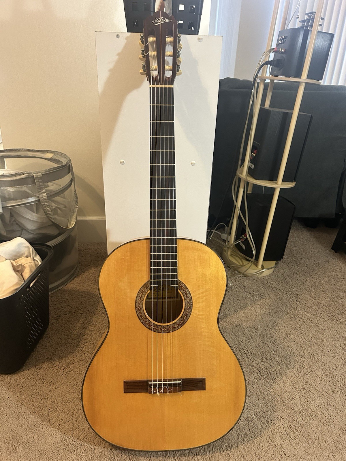 Aria A553 Classical Guitar Made in Japan Vintage w/ Hard Case