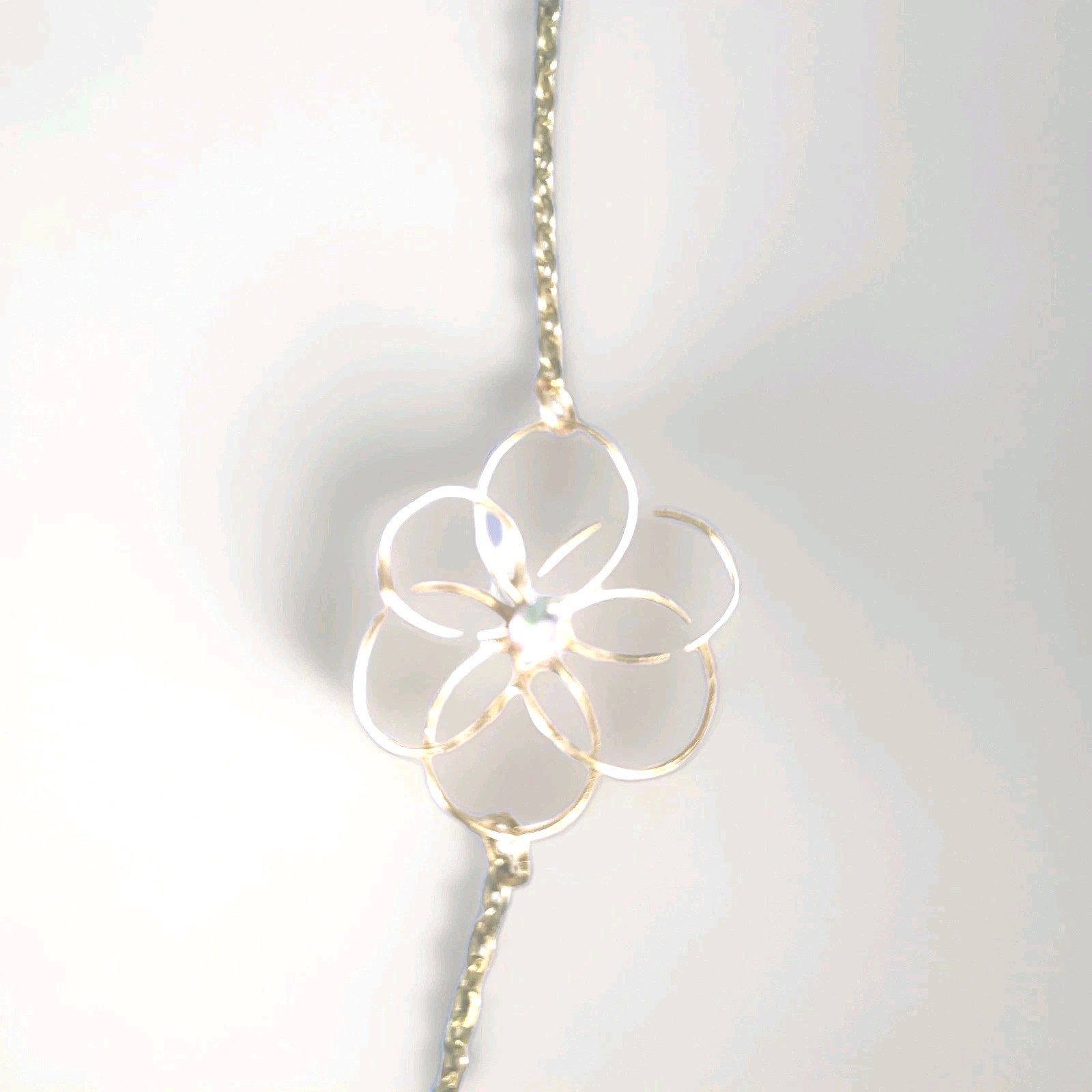 Beautiful Wire Flower Bracelet