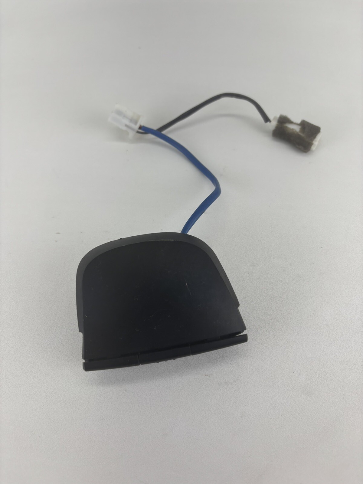 2004 Kia Sorento Cruise COAST SET RES ACCEL switch