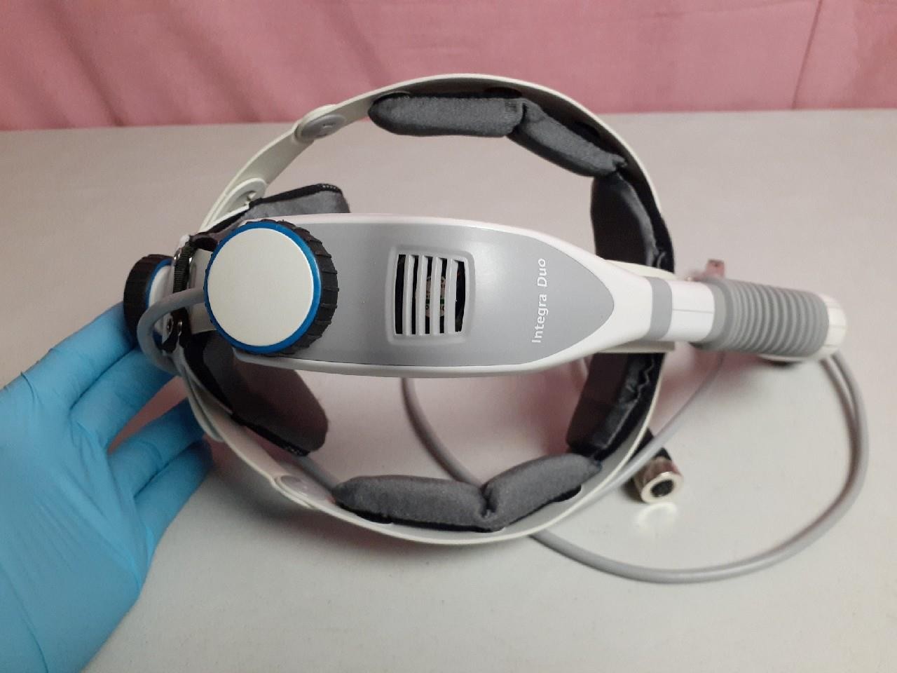 Integra LED Duo 90600 Medical Surgical Headlight Headlite System Battery Operate