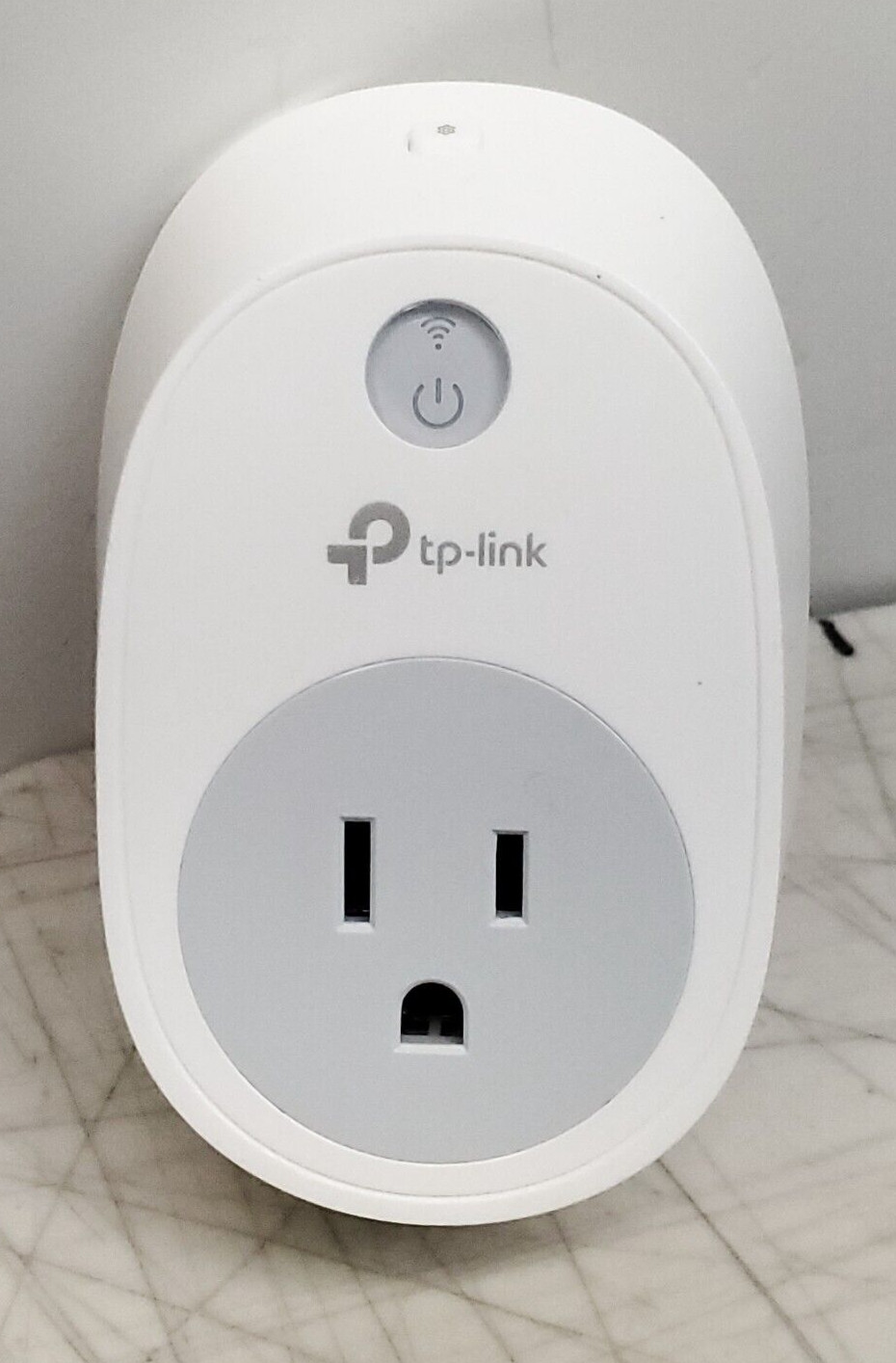 TP-Link HS100 Smart Wi-Fi Plug Works with Alexa Google Home