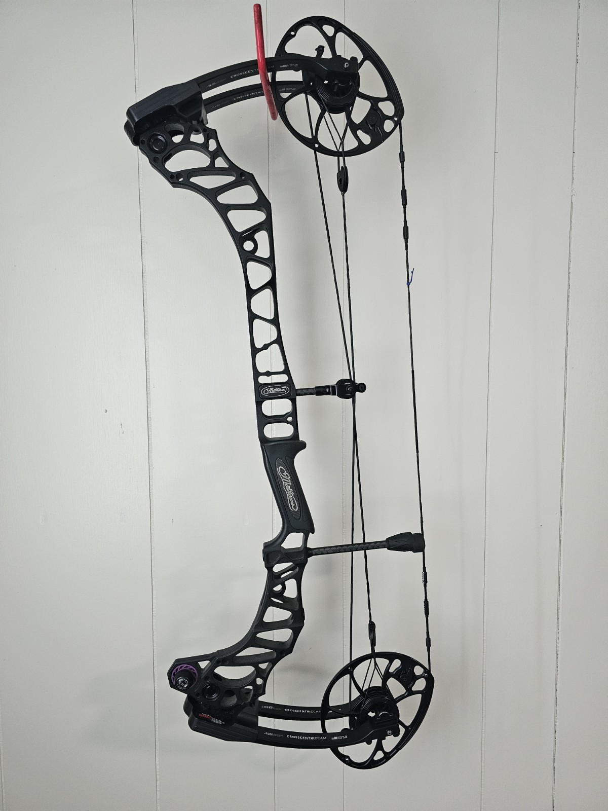 Mathews Vertix Compound Bow