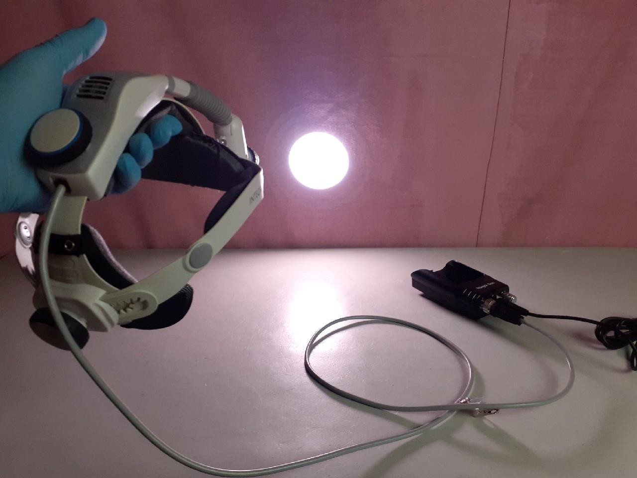 Integra LED Duo 90600 Medical Surgical Headlight Headlite System Battery Operate