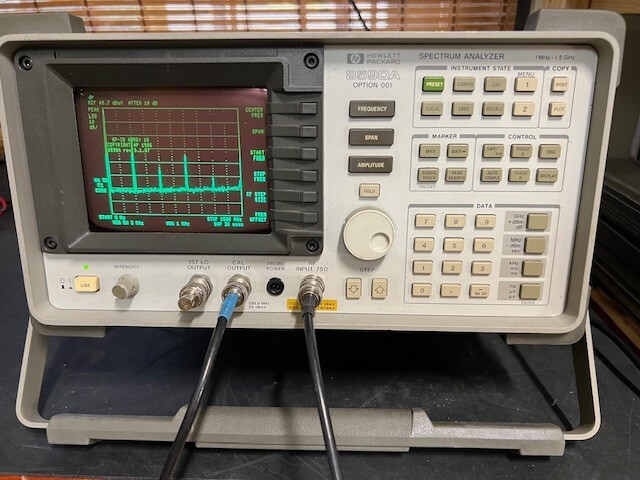HP 8590A 1Mhz - 1.5Ghz Spectrum Analyzer Opt. 001