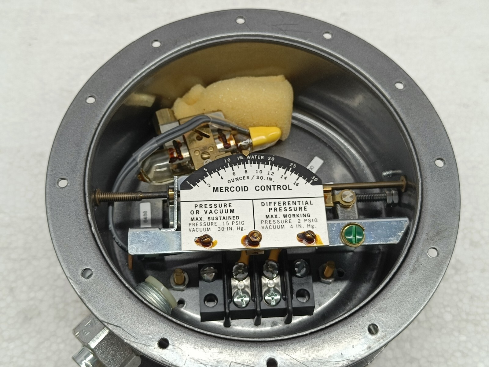 DWYER MERCOID CONTROL PRLW-3-P1 PRESSURE SWITCH