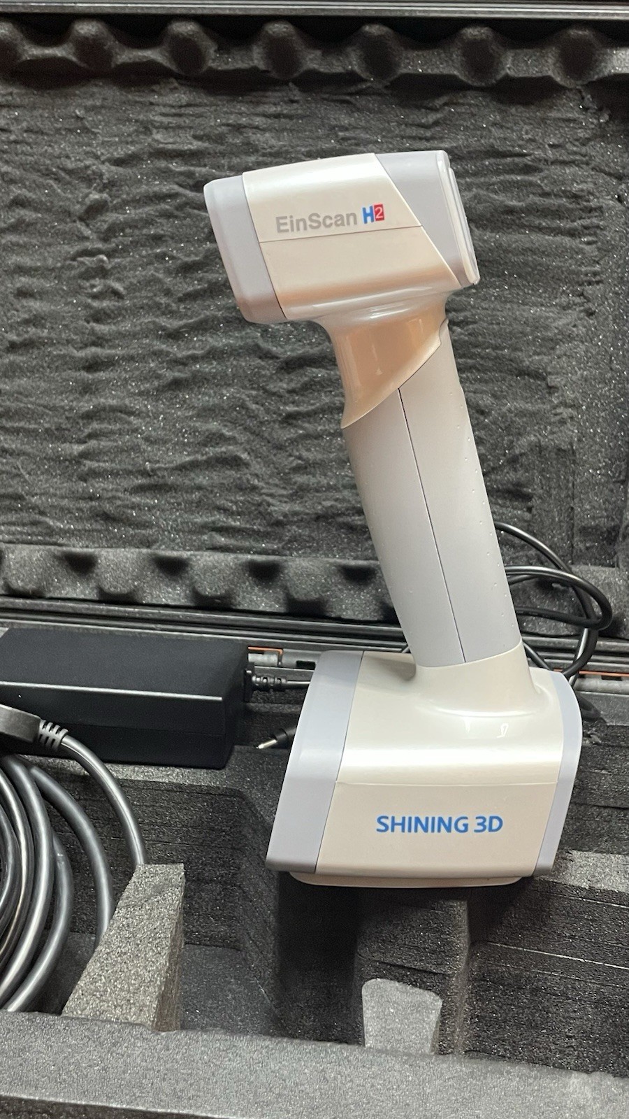 SHINING (EinScan H2)  Hybrid LED & Infrared Light Handheld Color
