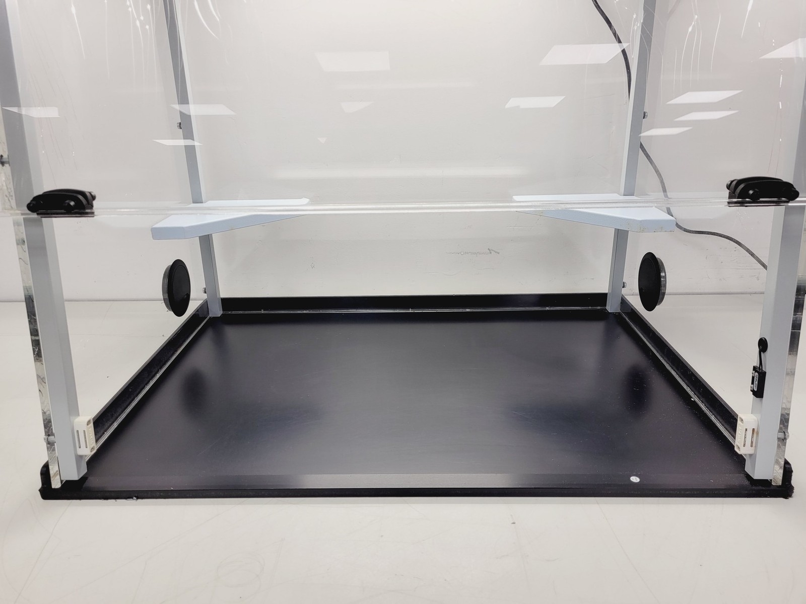 BigNeat PCR Workstation Model BW0003/01A 2021