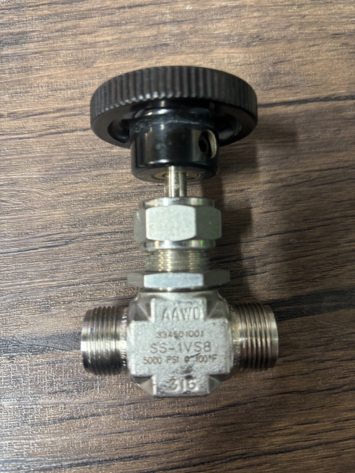Swagelok  1/2” Compression Stainless Needle Valve 5000psi  • SS-1VS8
