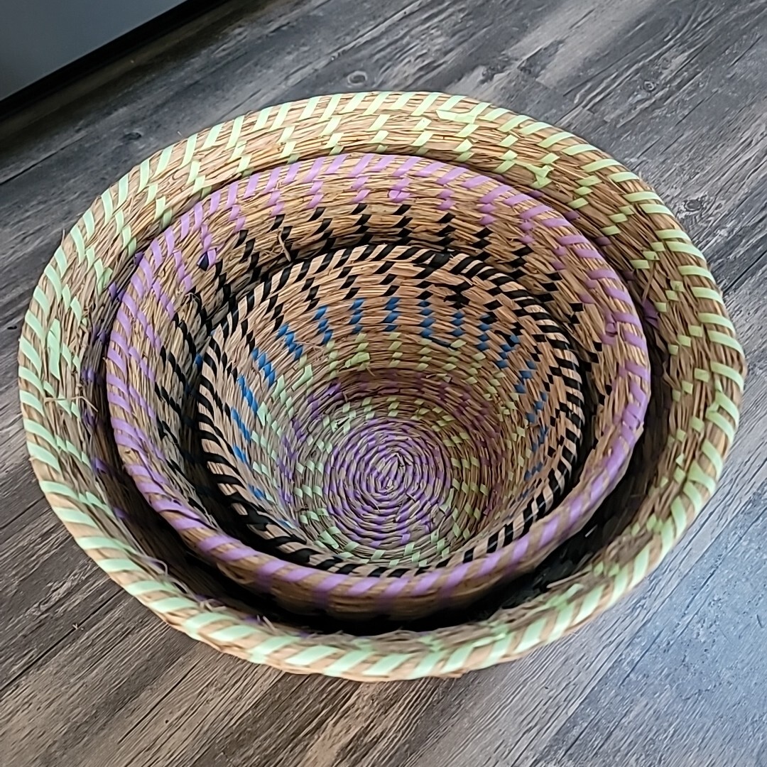 Colorful Straw Nesting Baskets (3)