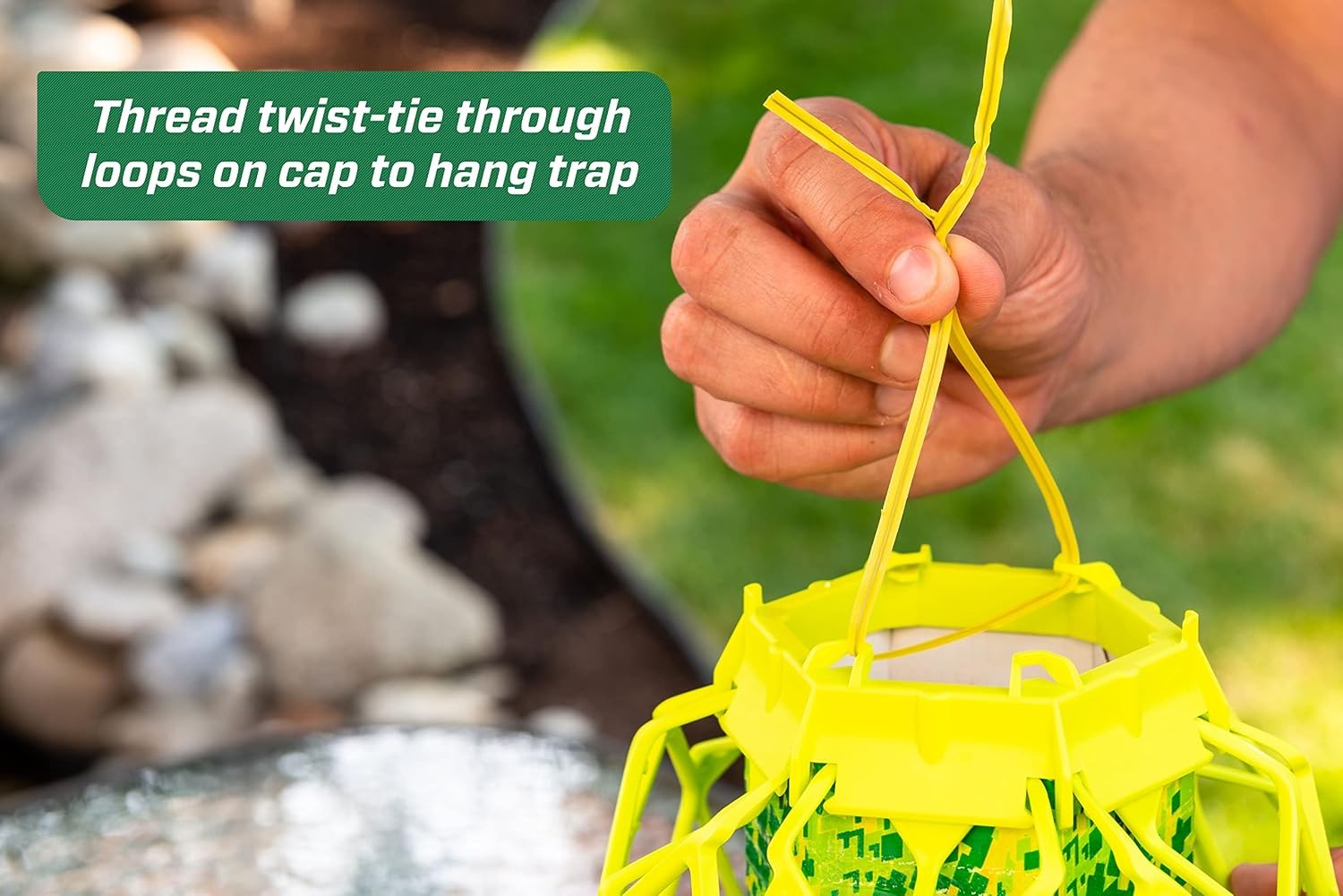 Visilure® Trapstik for Wasps, Mud Daubers, Carpenter Bees – 2 Pack