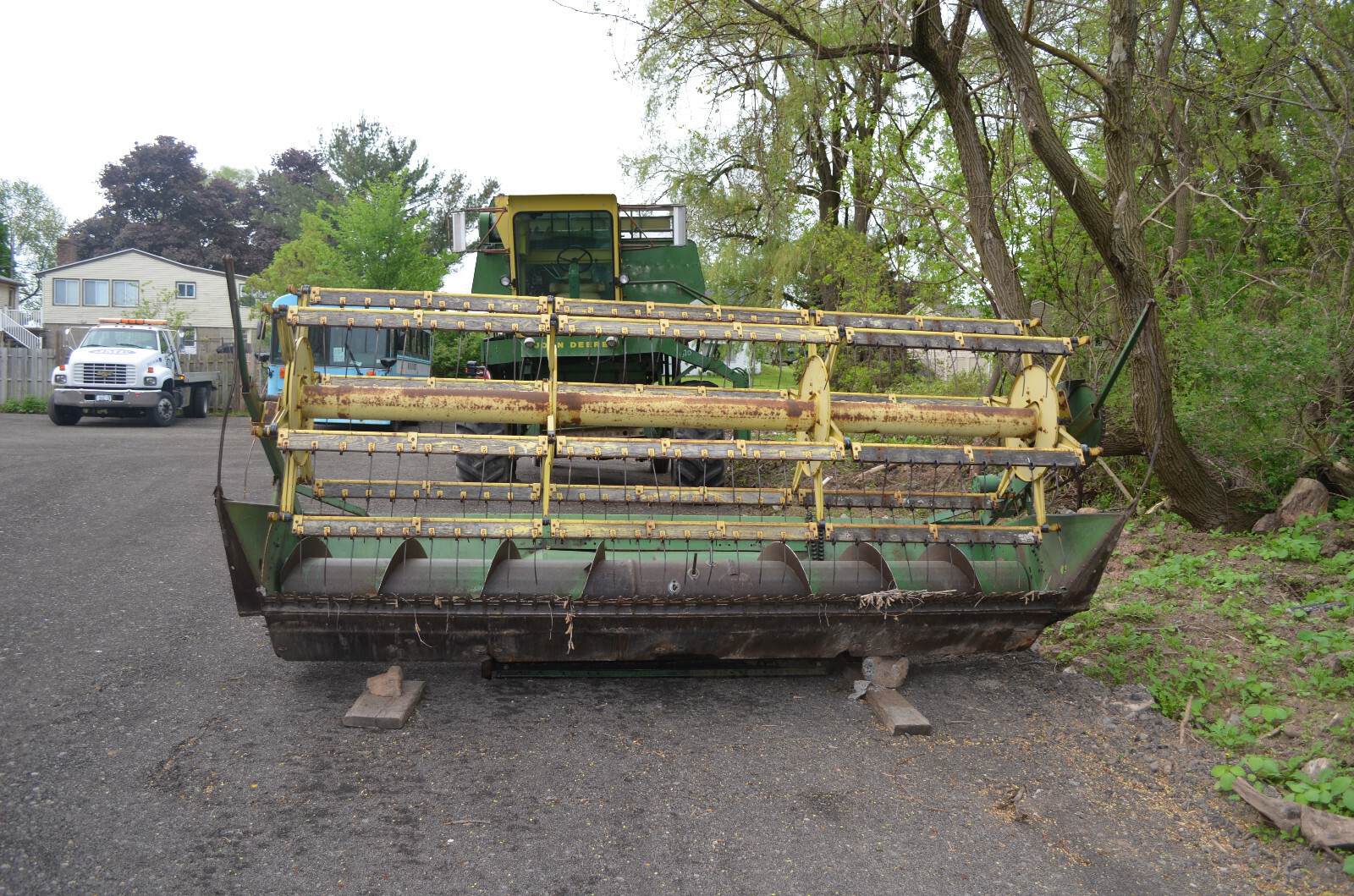 John Deere Combine E0105