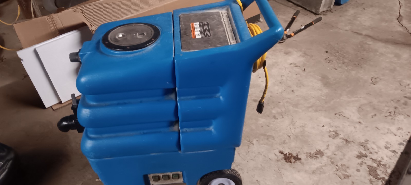 Commercial Carpet Equipment Extractors