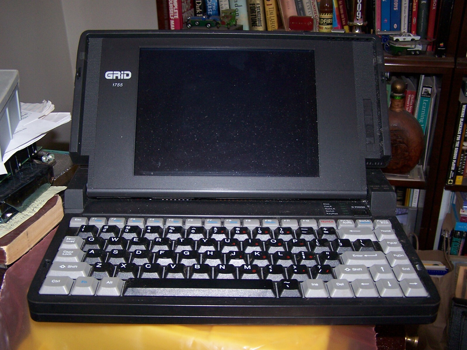 CLEARANCE - Grid Laptop Model 1755 P/N G20-1755 - Estate Sale SOLD AS IS
