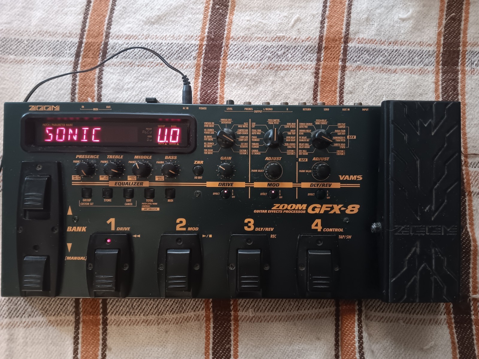 Zoom GFX-8 Guitar Multi Effects Processor Pedal Tested Working