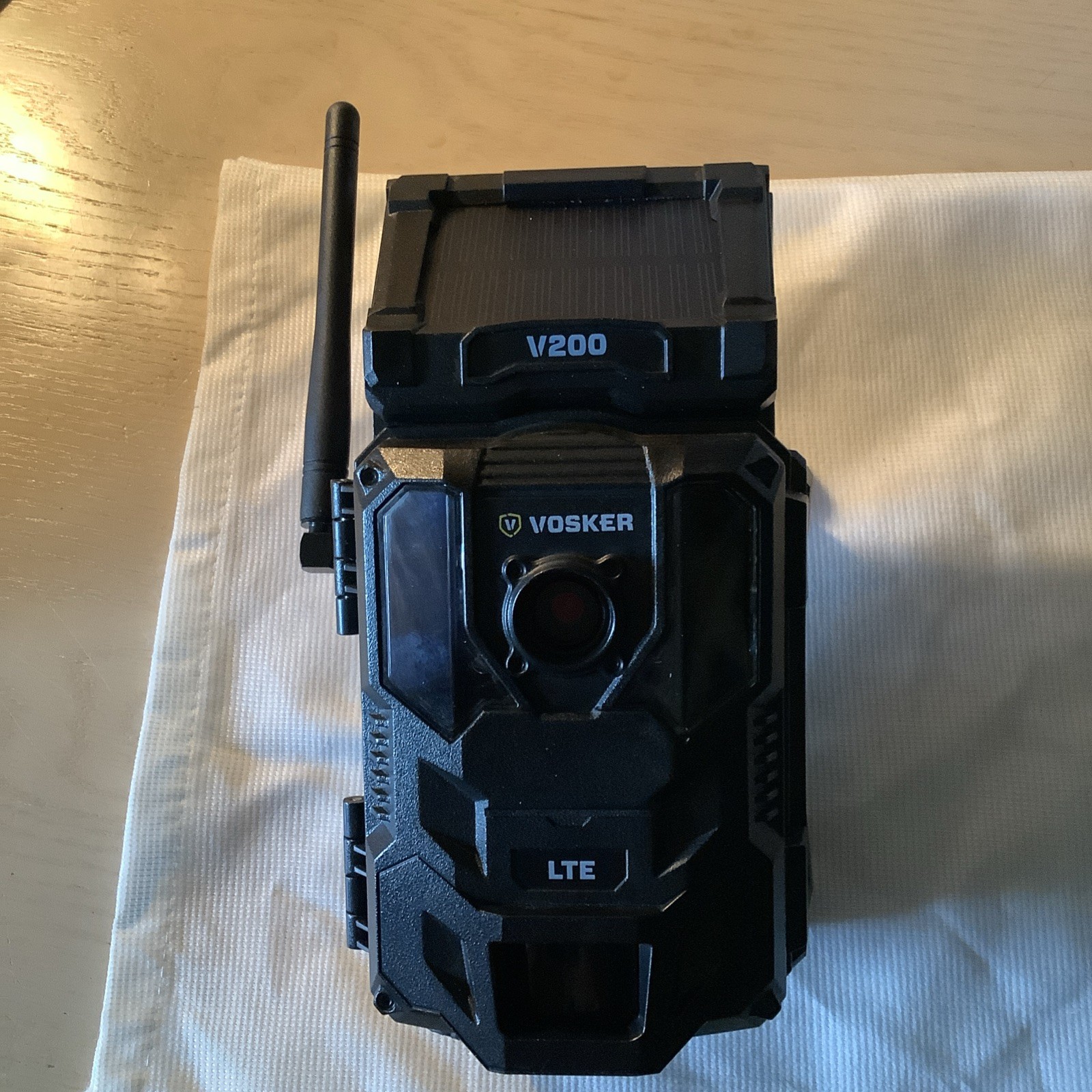 Vosker V200 Trail Camera Cellular LTE Solar Powered Night Vision Black