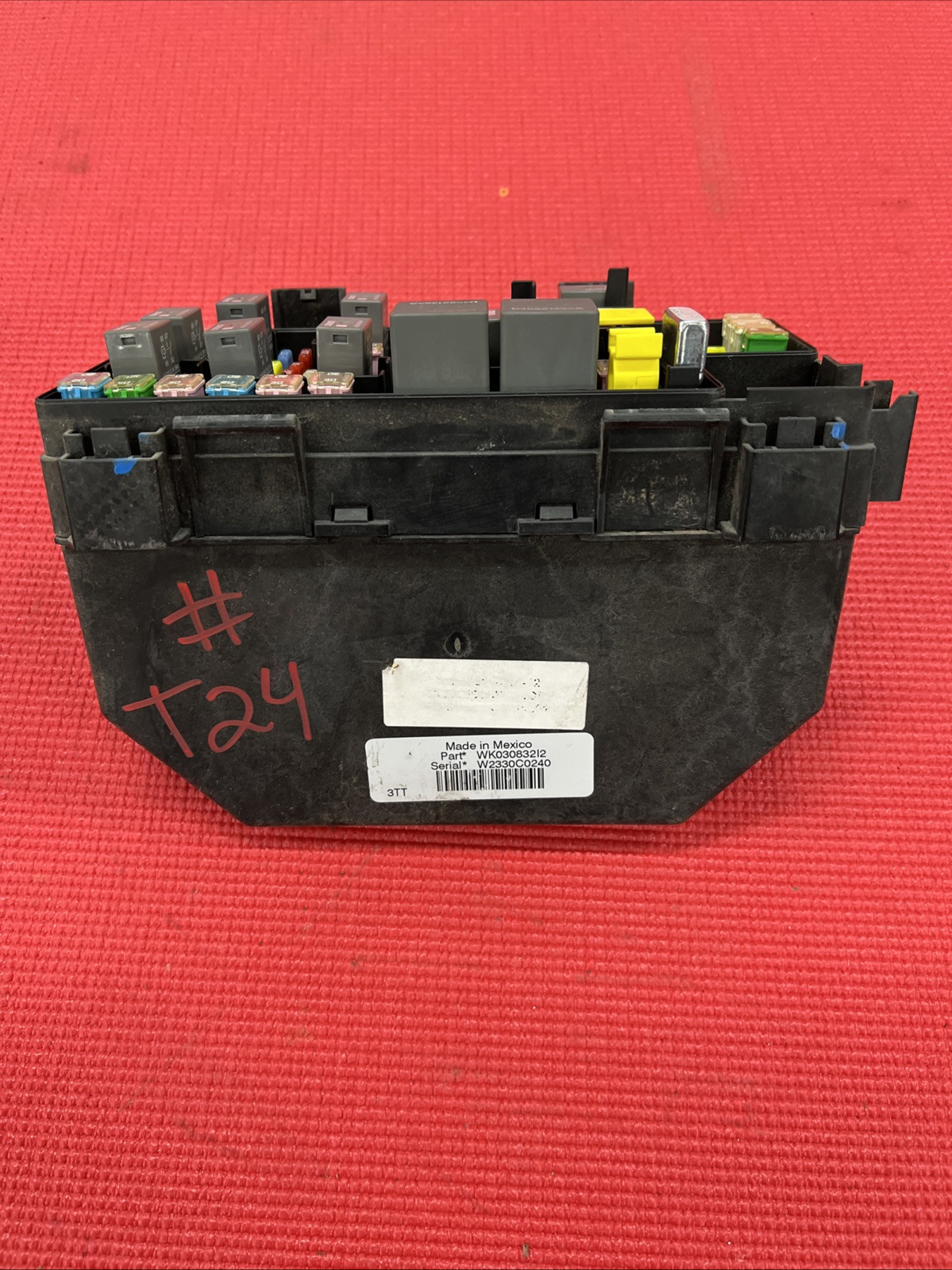 11 DURANGO GRAND CHEROKEE TOTALLY INTEGRATED POWER MODULE TIPM 04692316AE # T24