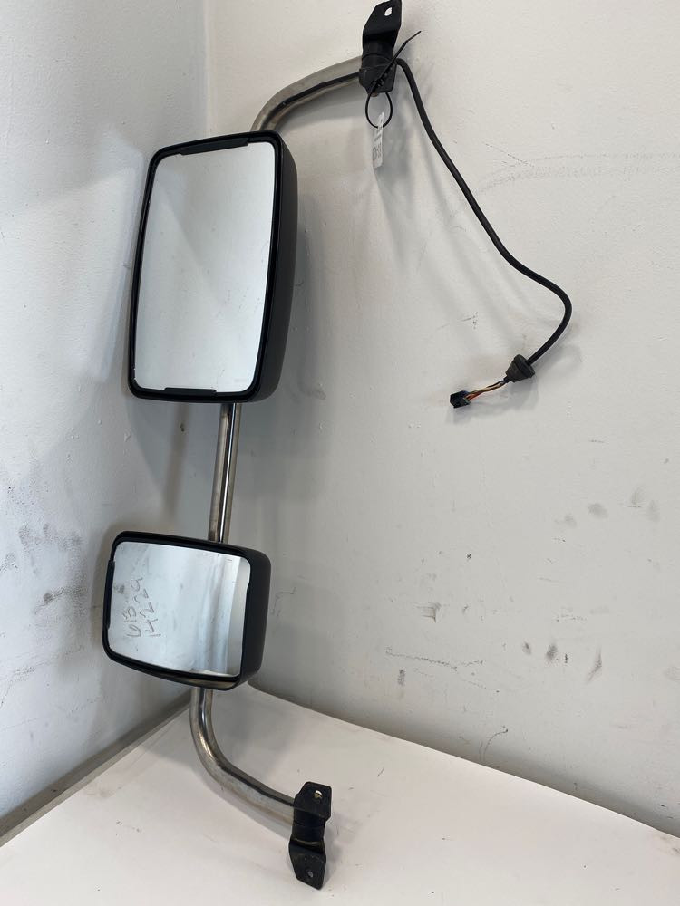 2022 International School Bus Mirror 2237132C93 (613-14229)