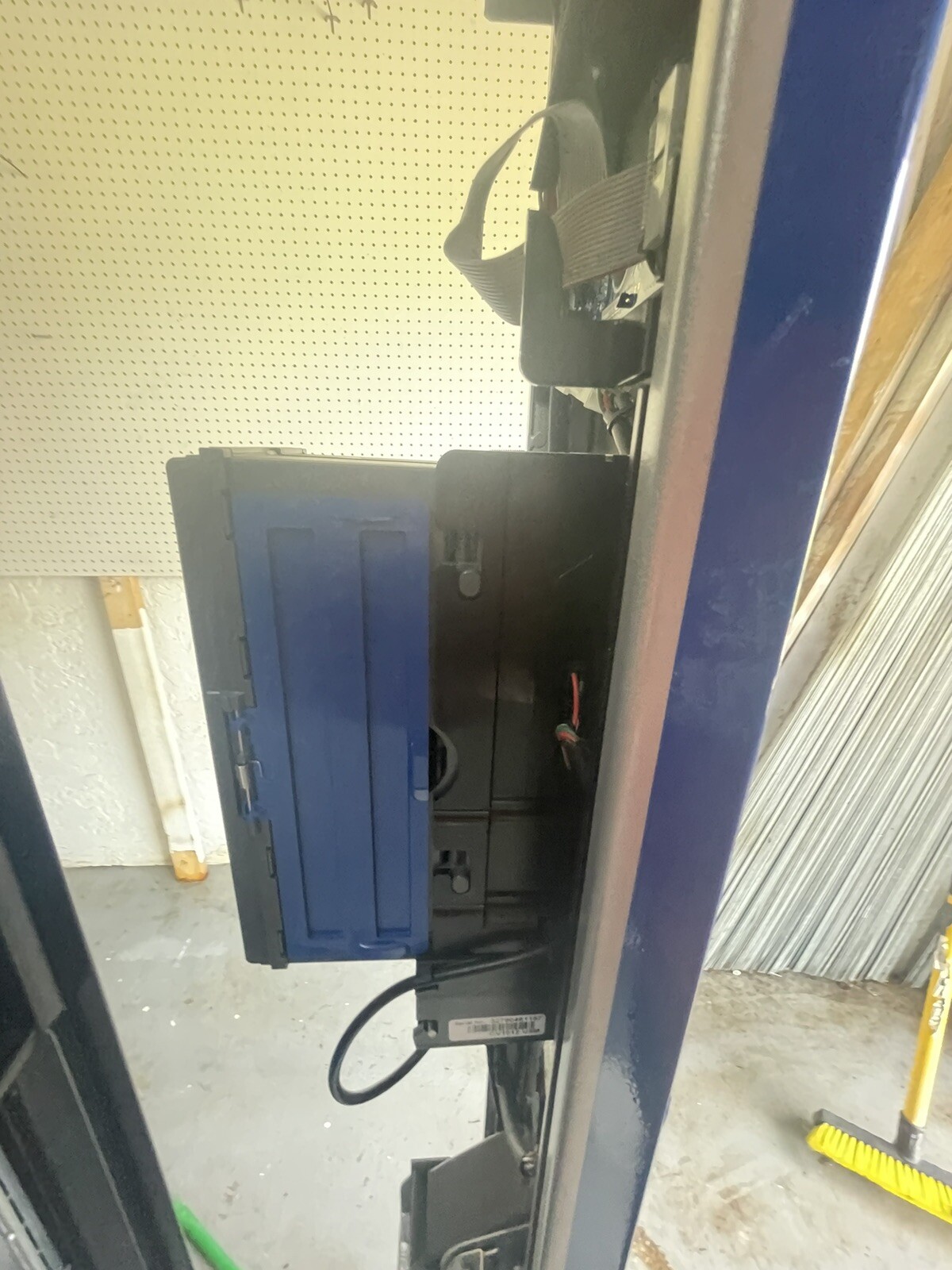 Food and drink combo vending machine