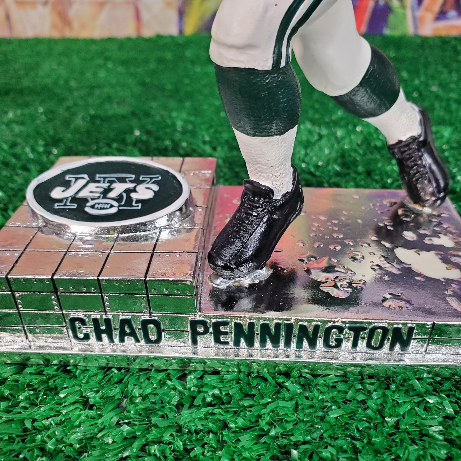 Chad Pennington NFL Bobblehead Player Platinum Series #/2005