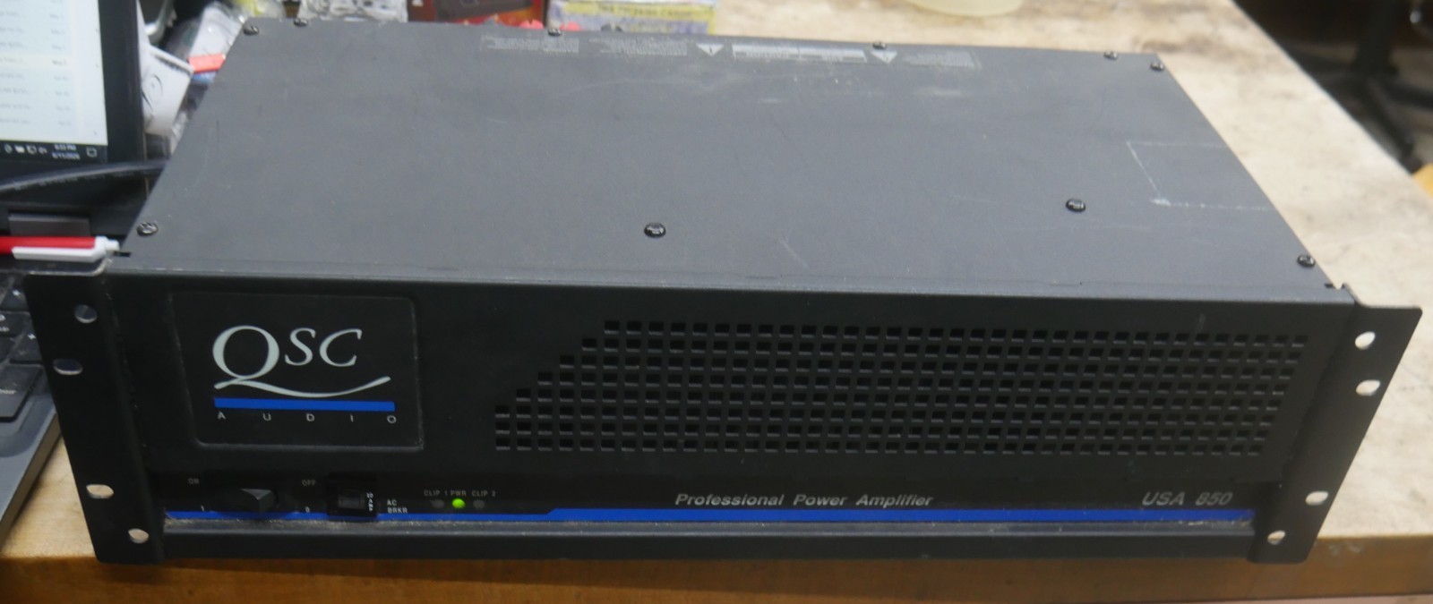 QSC Audio USA 850 Professional Power Amplifier 2 Channel used tested