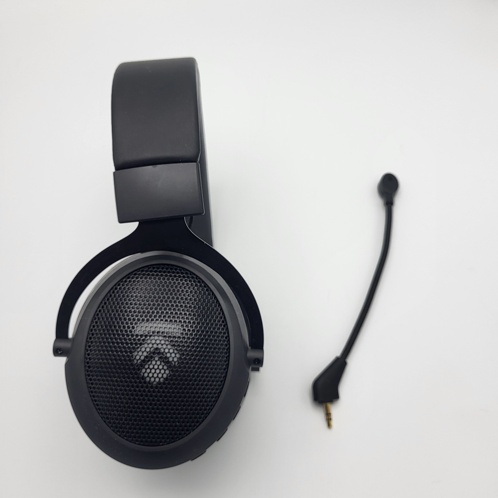 Eluktronics Covert Cans Wireless Gaming Headset - Open Box