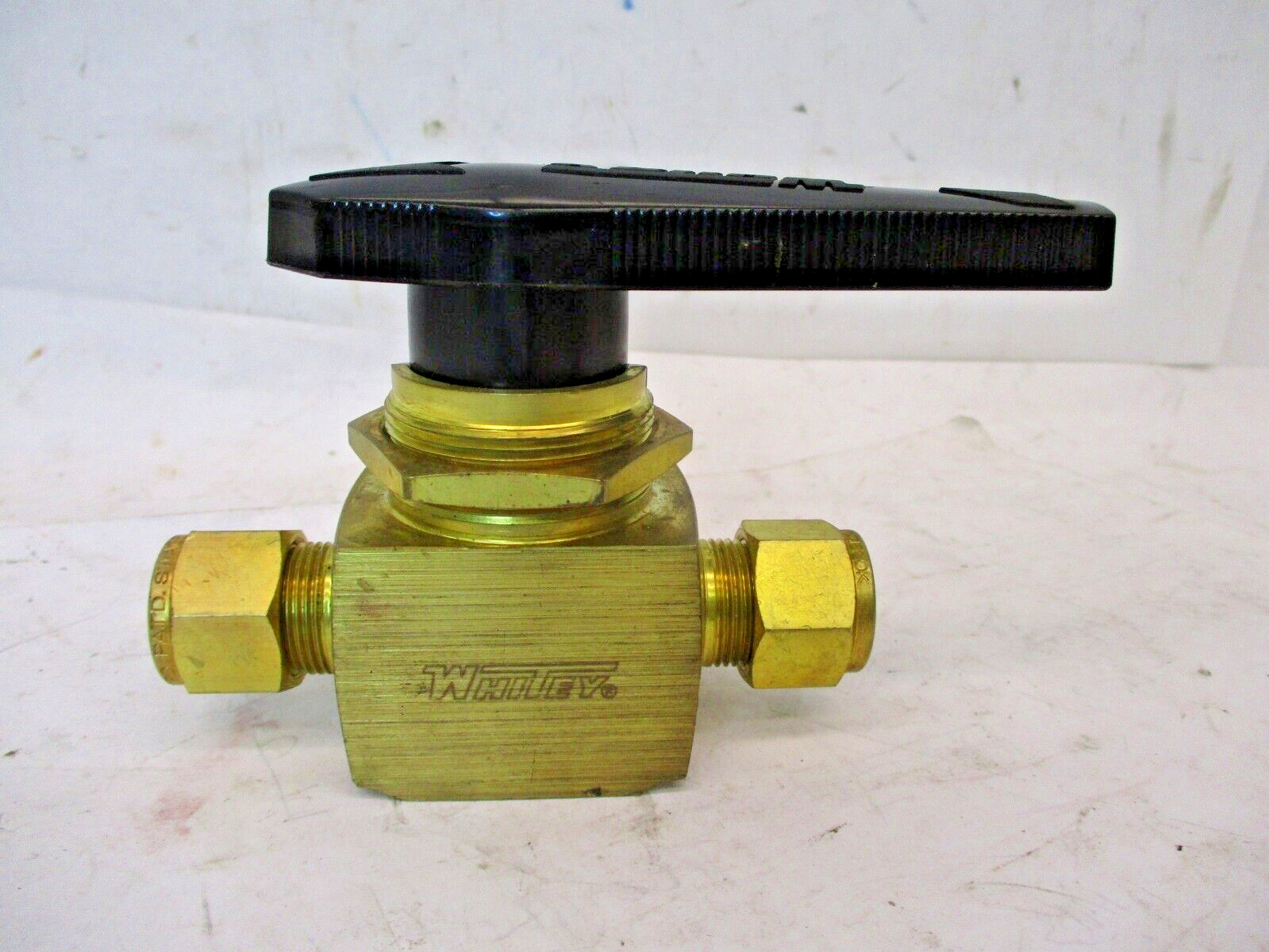 New Open Box (no box) Whitey Brass Ball Valve 3/4" IN A5294WVS