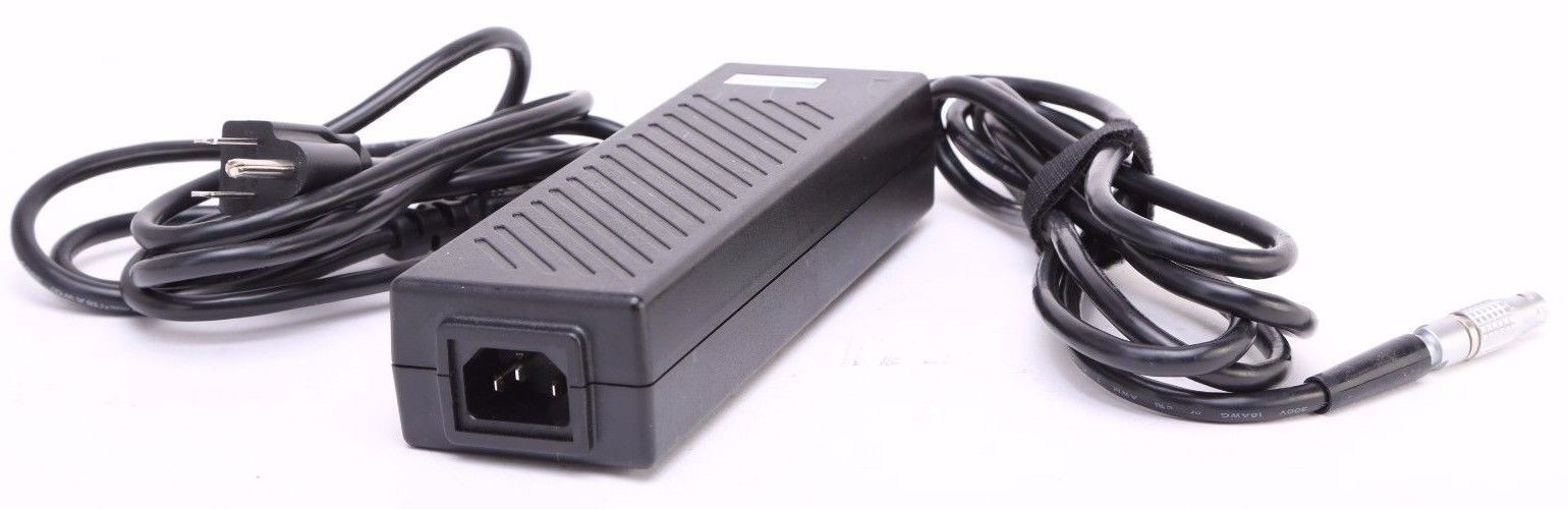 RED CAMERA DC POWER CABLE. FOR RED CAMERA IEC plug CABLE