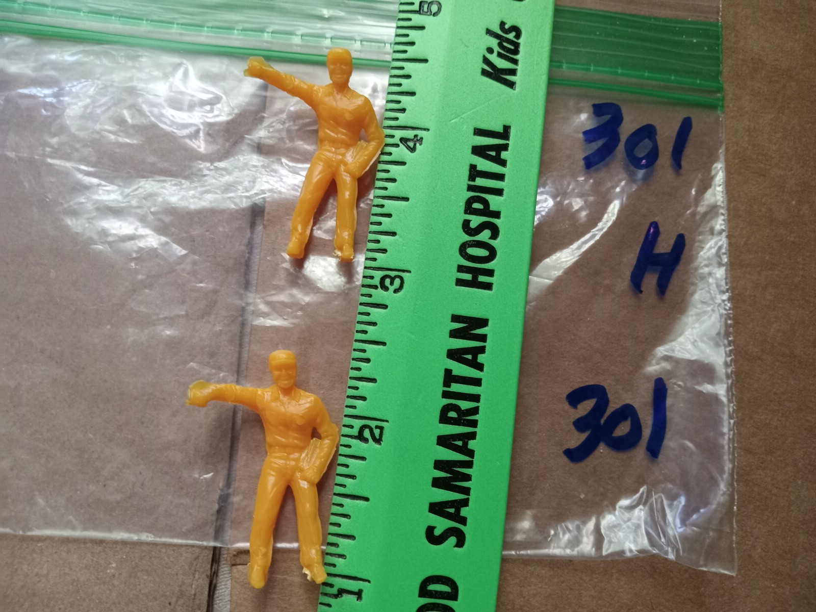 Two (2) Nice Standing Figures scale unknown Package # 30 !!!!!!!!!!!