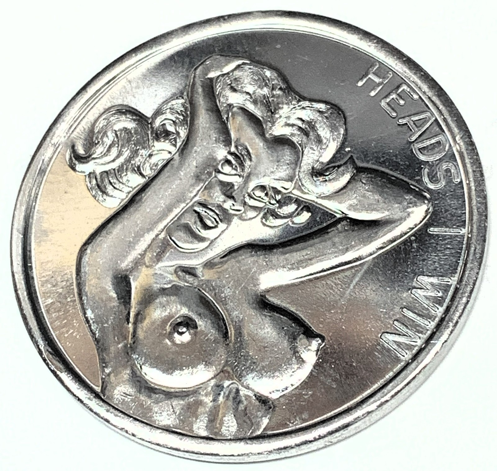 # C038    RISQUE  ALUMINUM FLIPPING TOKEN