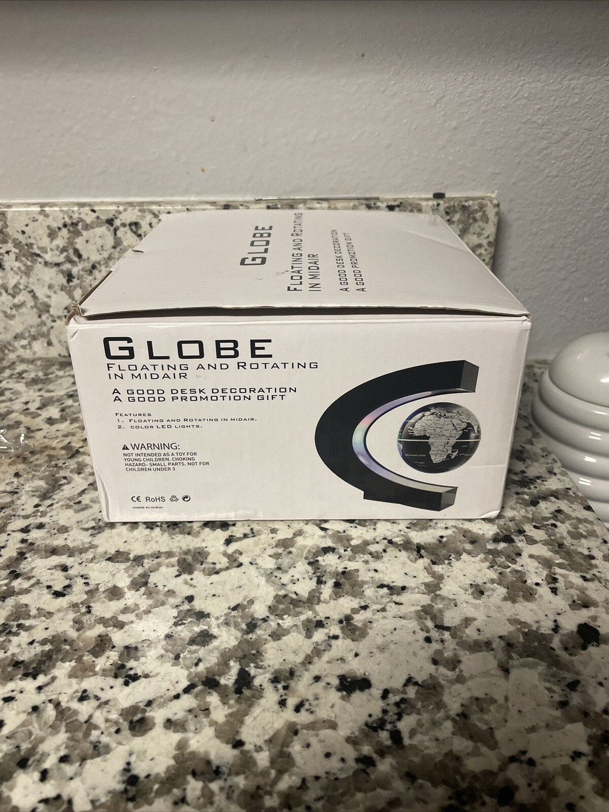 Globe Floating in Midair Color LED Lights Silver Globe Desk Rotating NEW