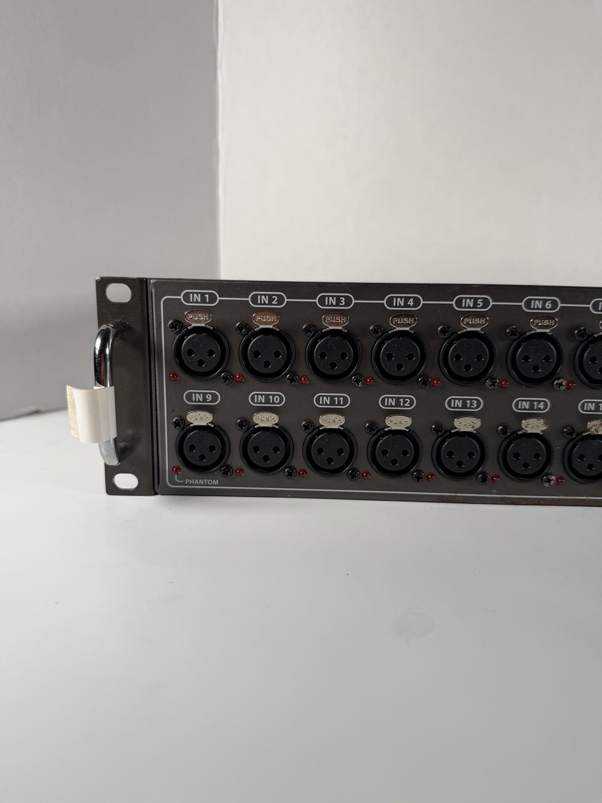 Behringer S16 Digital Snake IO Box