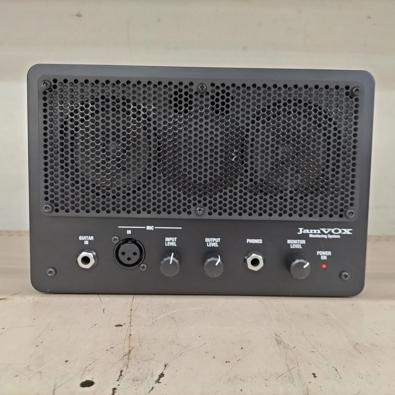 VOX JAMBOX Portable Bluetooth Speaker Used with Back Wear Damage
