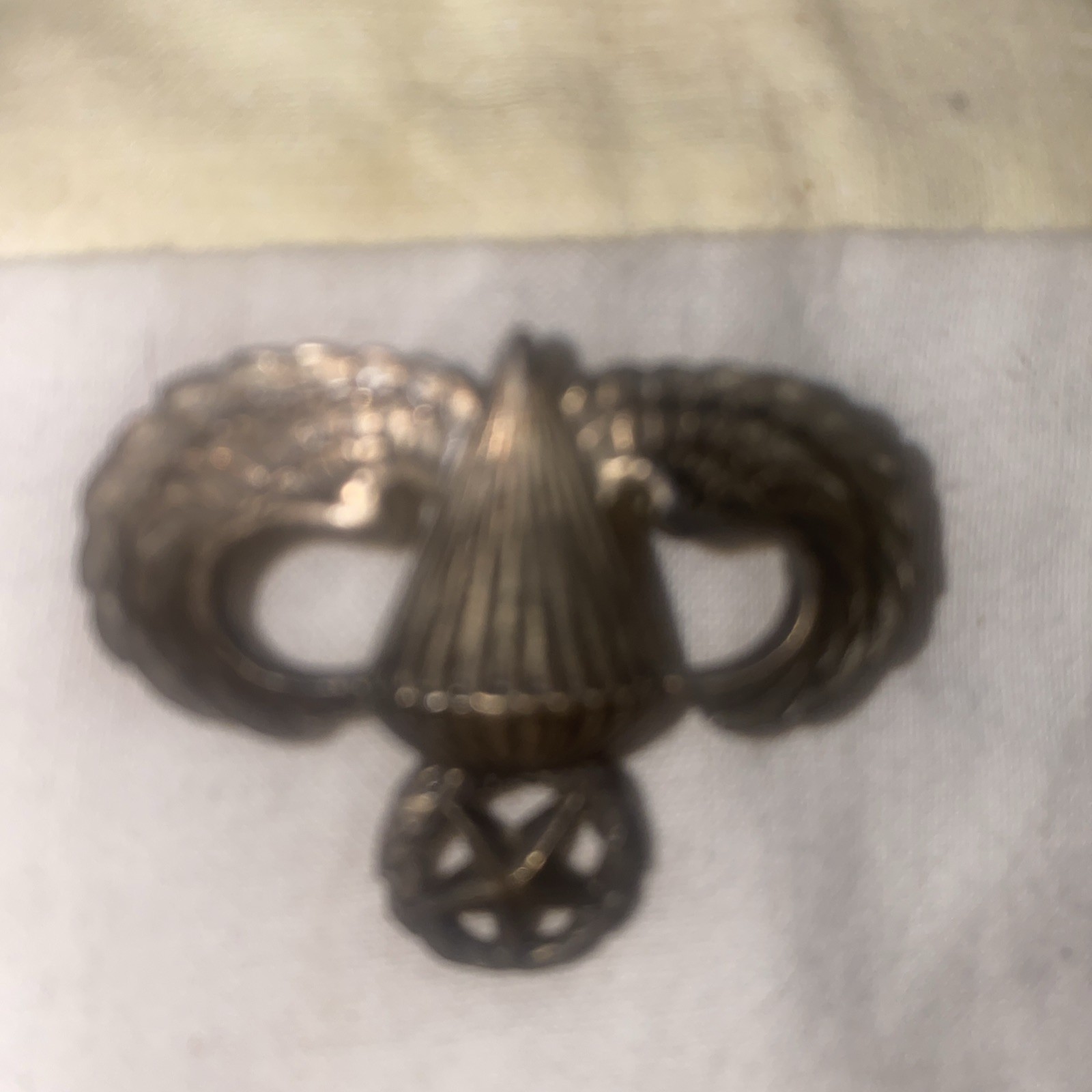 US ARMY Airborne MASTER Parachutist Paratrooper Jump Wings Pin Oxidized BD1