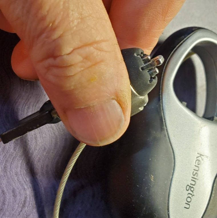 Kensington MicroSaver Retractable Lock