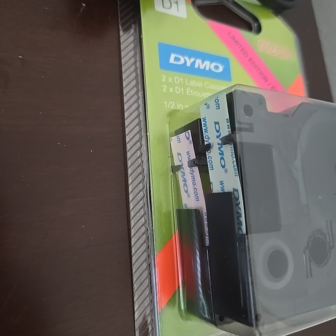 DYMO MobileLabeler Label Maker Bluetooth Bundle 11 New Cartridges 8 Are Neon