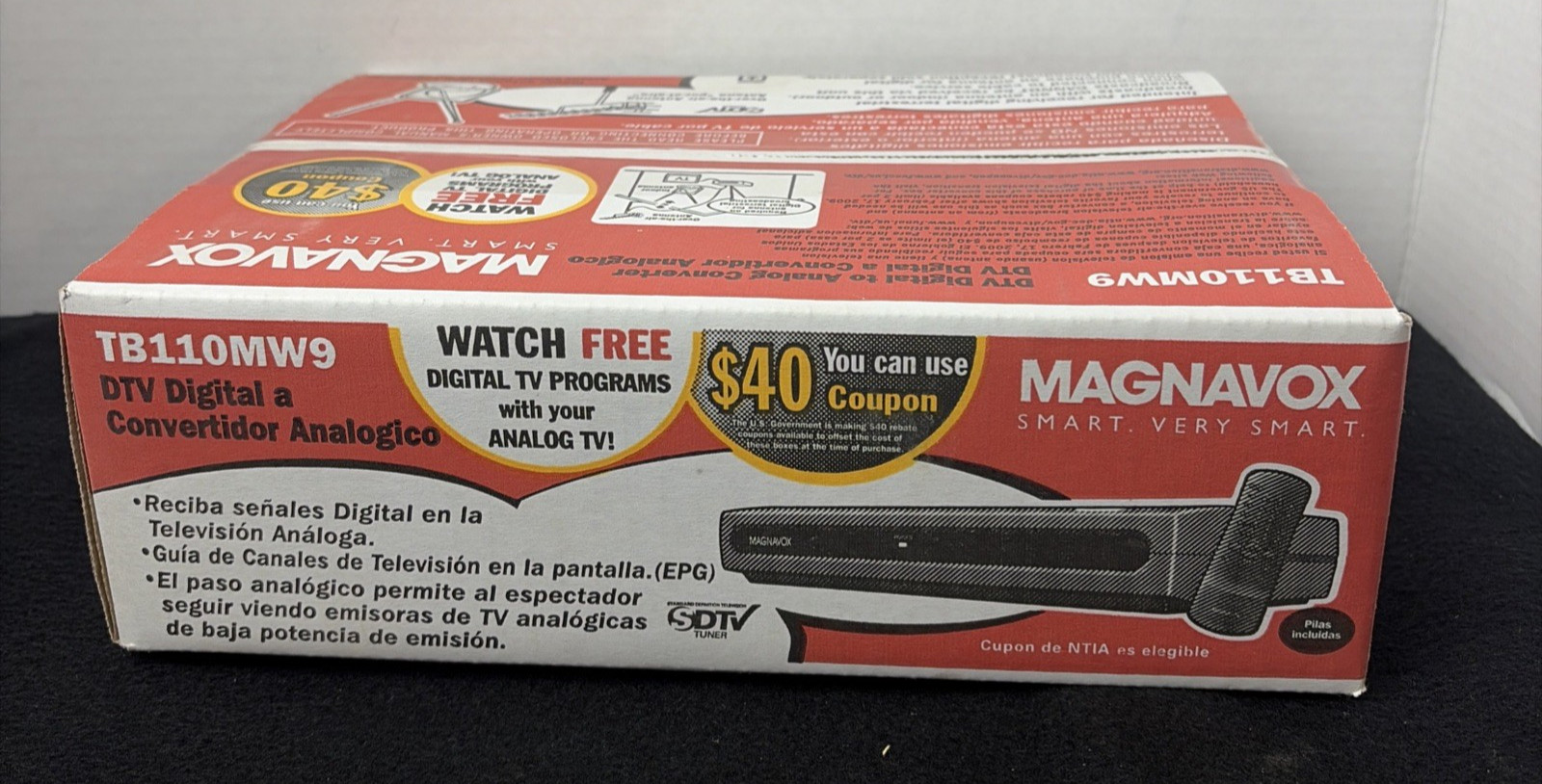 Magnavox TB110MW9 DTV Digital To Analog Converter Box & Remote