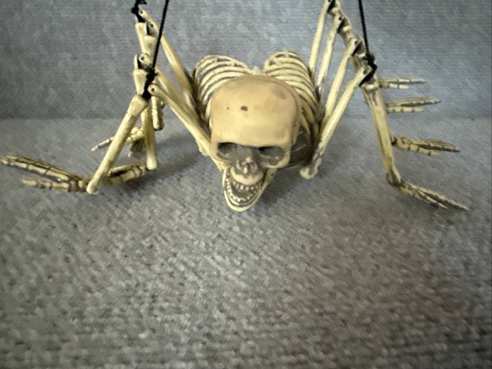 Creepy Mutant Spider Skeleton Human Skull Gothic Halloween Hanging Prop