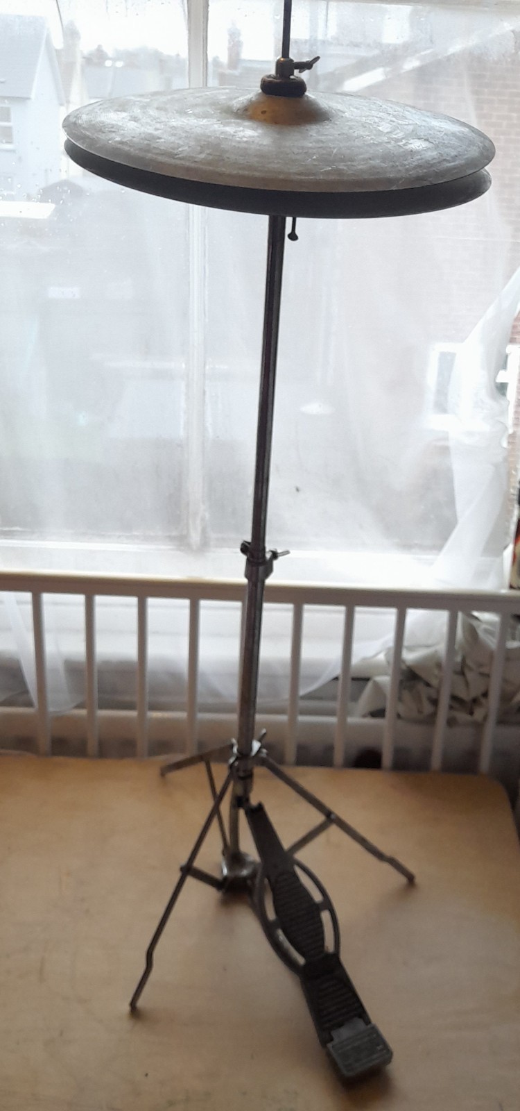 Vintage Ludwig Spur Lok hi hat stand 60/70s & Zyn Cymbals vgc