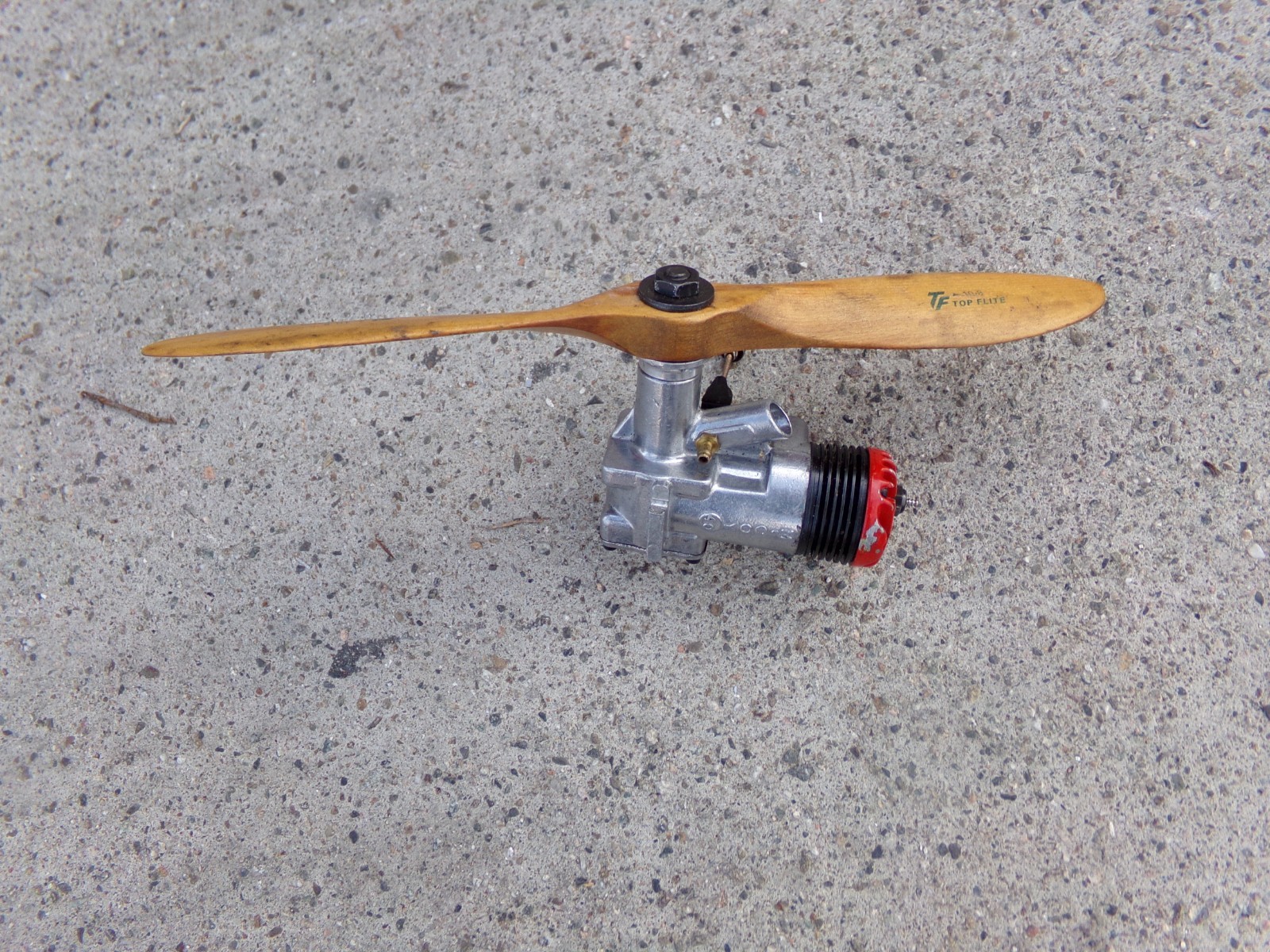Airplane Engine Model McCoy .40 Red Head Vintage