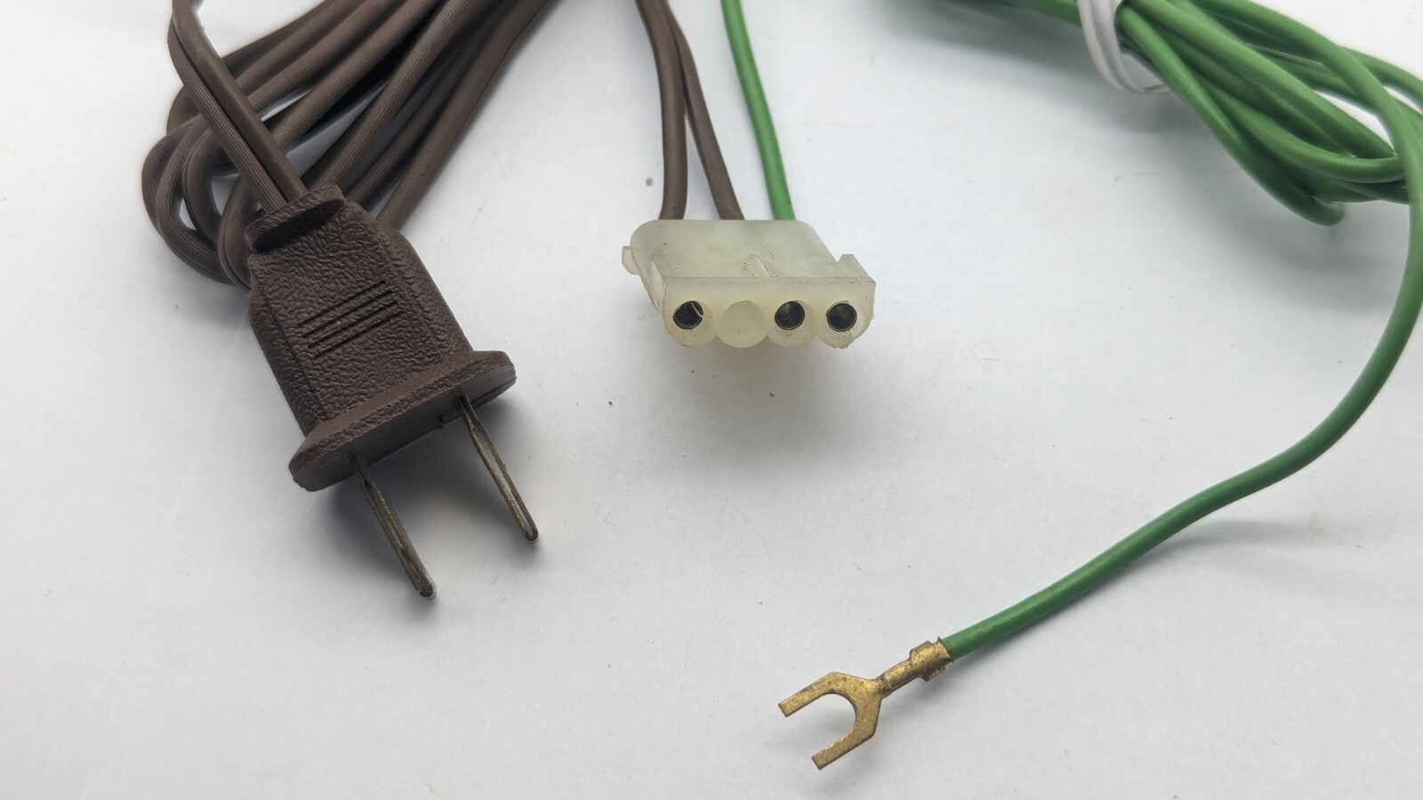 Vintage Stereo Turntable Power Cord / Ground Wire - UNUSED LOOK READ B1