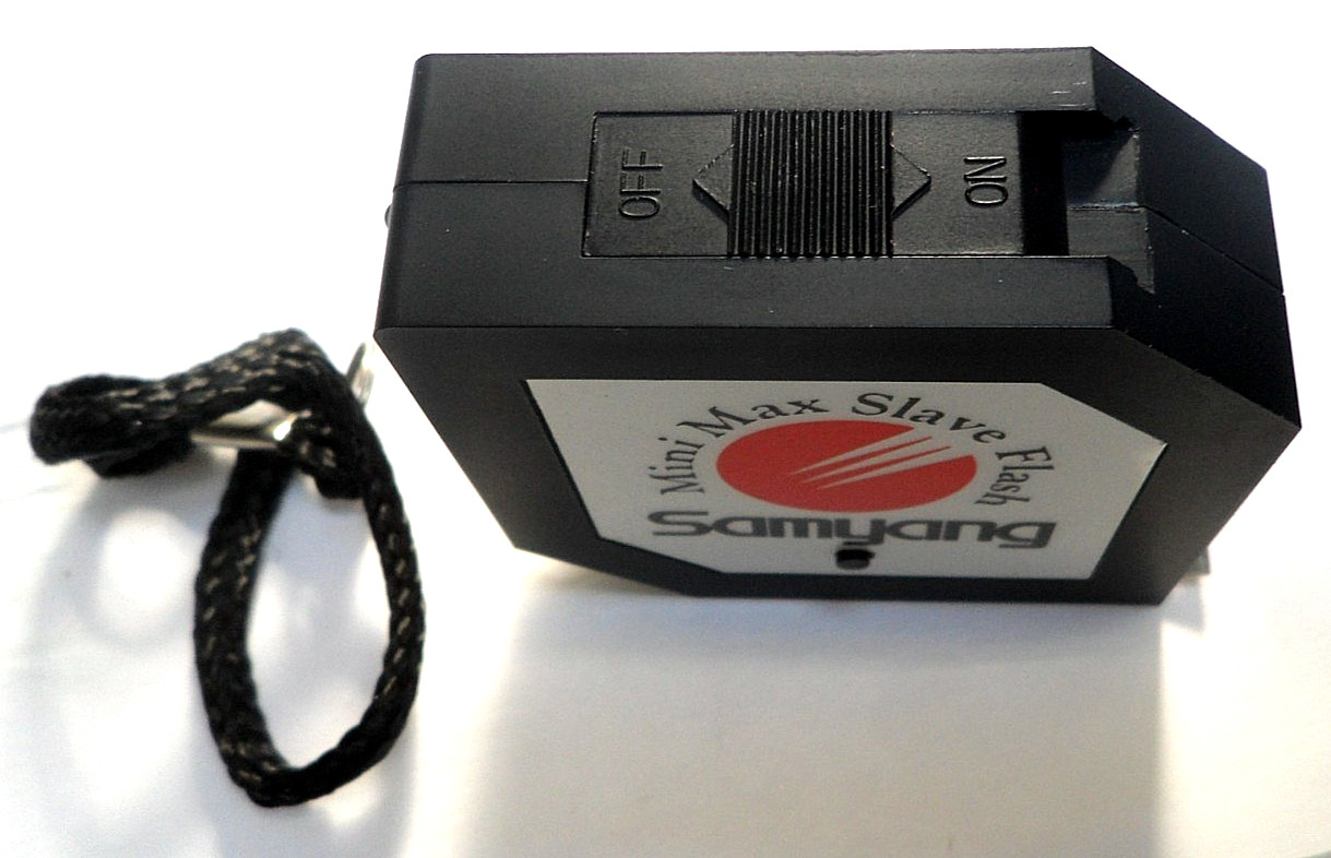 Samyang Mini Max Slave Flash - Tiny, Self Standing Mint, Open Box