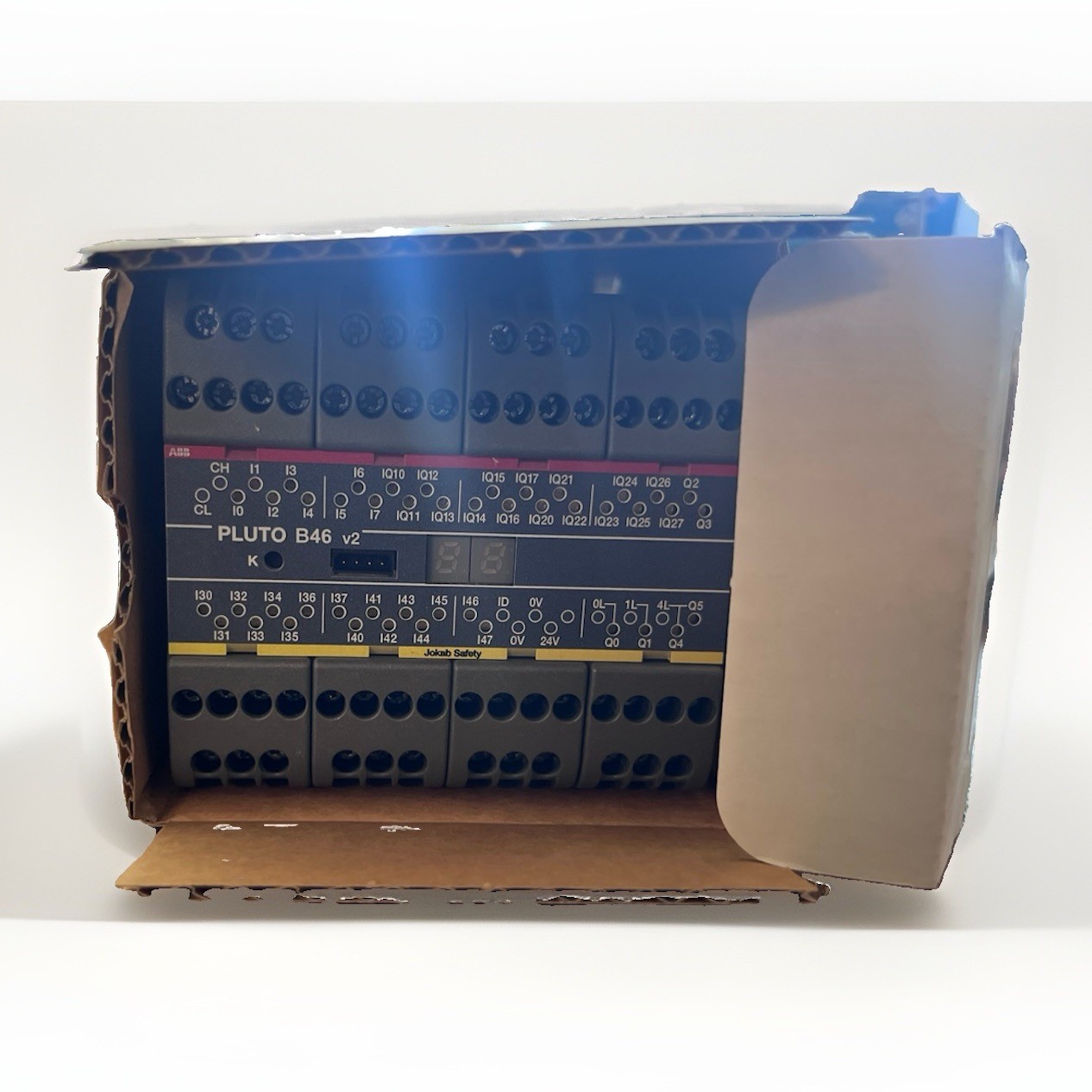 ABB PLUTO B46 v2 PROGRAMMABLE SAFETY CONTROLLER 24 VDC 2TLA020070R1700