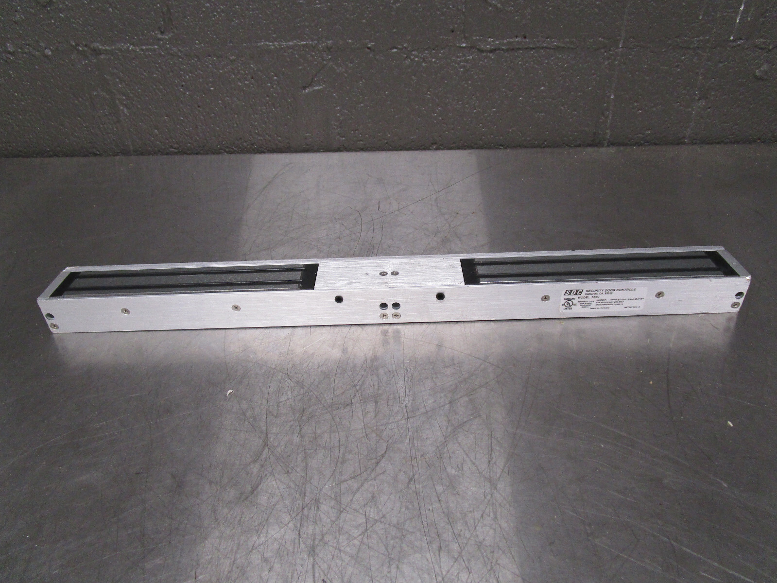 New SDC Single Narrow Line Emlock 1200 lbs Holding Force-Aluminum 352V