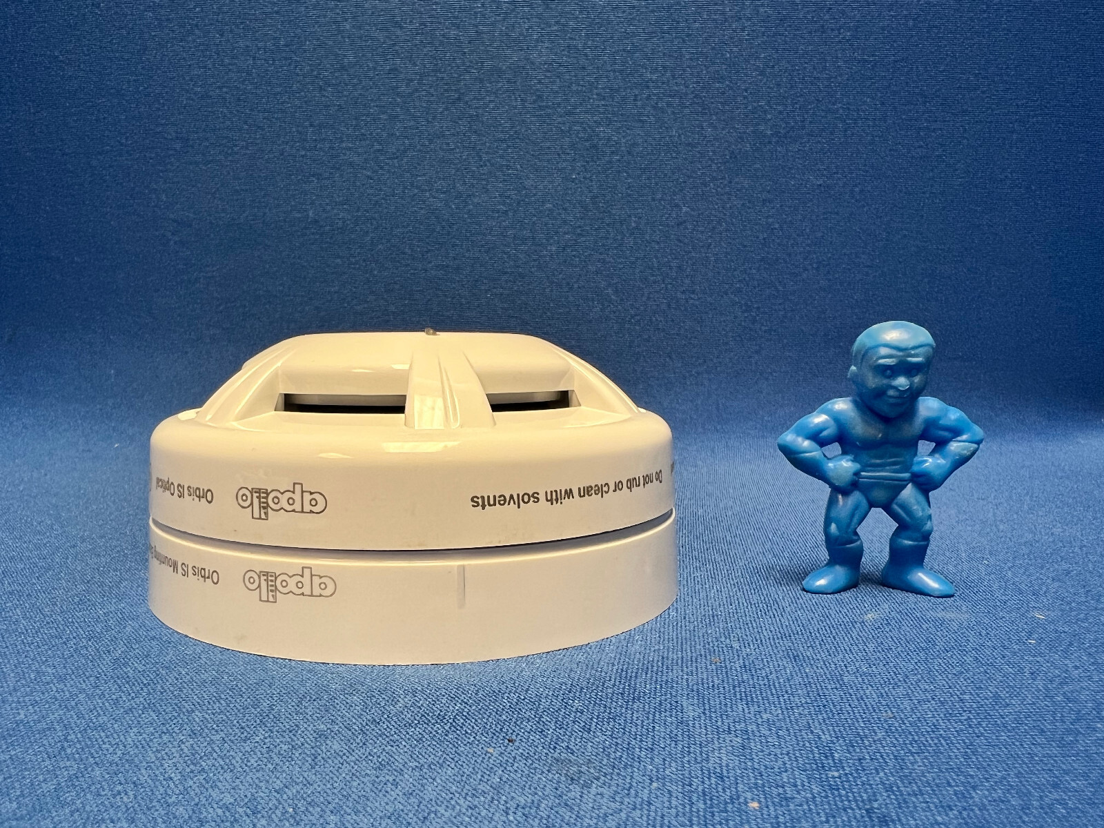Orbis ORB-OP-52028-APO Optical Smoke Detector with Flashing LED with Base