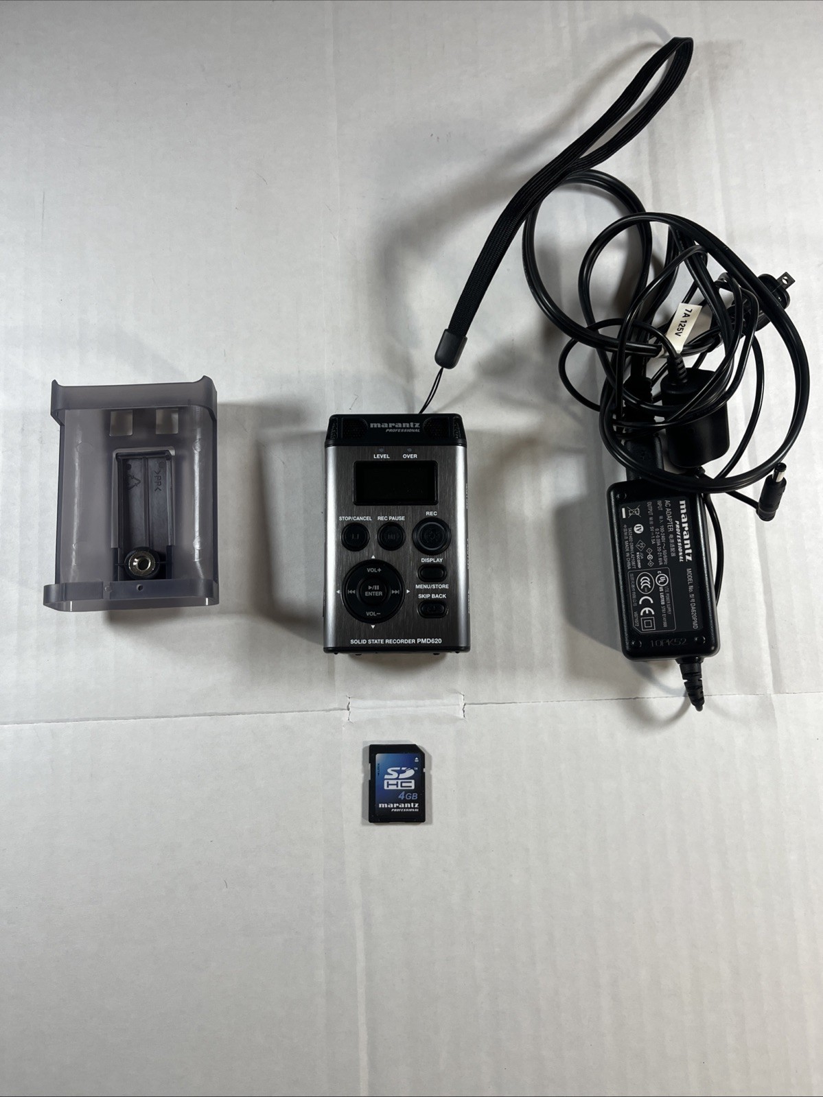Marantz PMD620 Digital Handheld Recorder w/Power Adapter (WORKS)