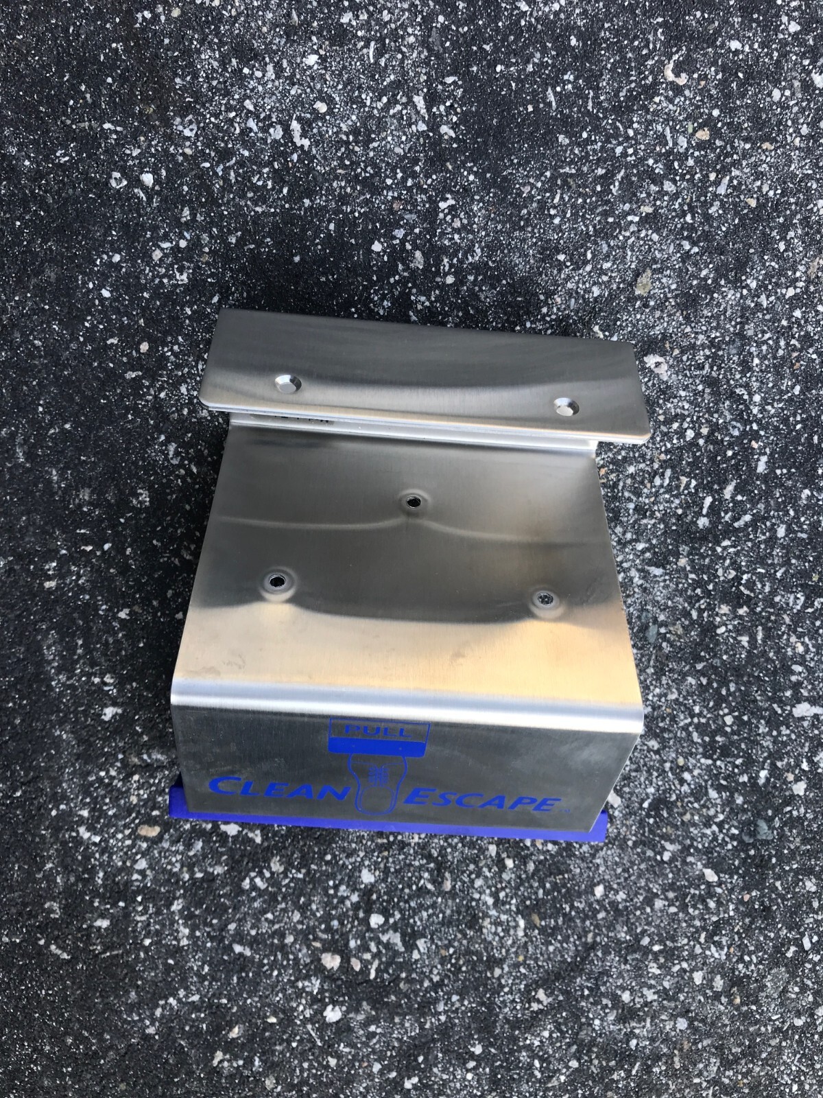 "Clean Escape" Hands Free door opener. NEW!